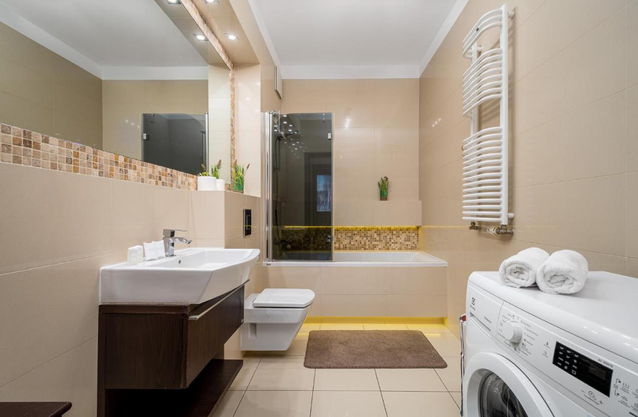Apartamento Apart D&K Free Parking Grojecka 194 Varsovia Exterior foto